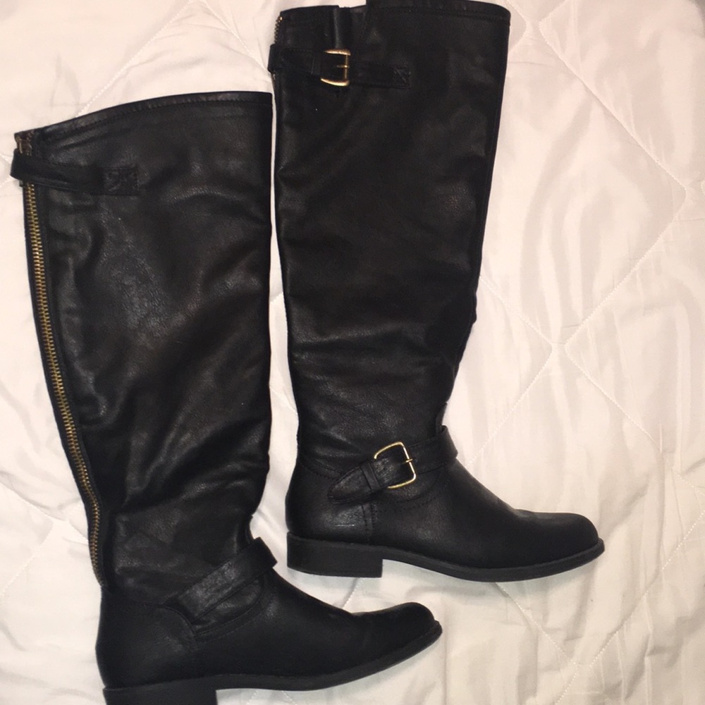 Black zip up riding boots